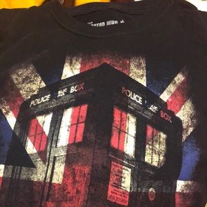 AWESOME DR who shirt’